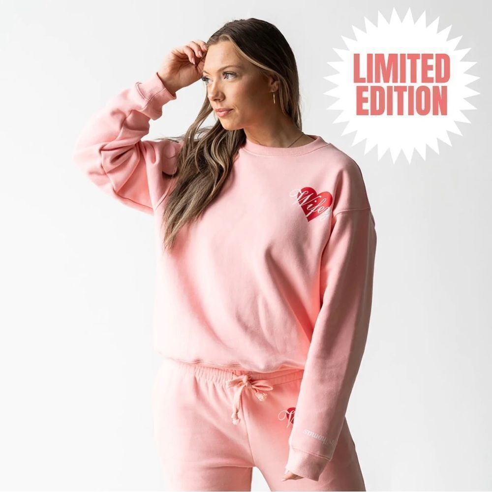 NWT Wool + Pepper Co. Limited Edition WIFEY Heart Crewneck Sweatshirt